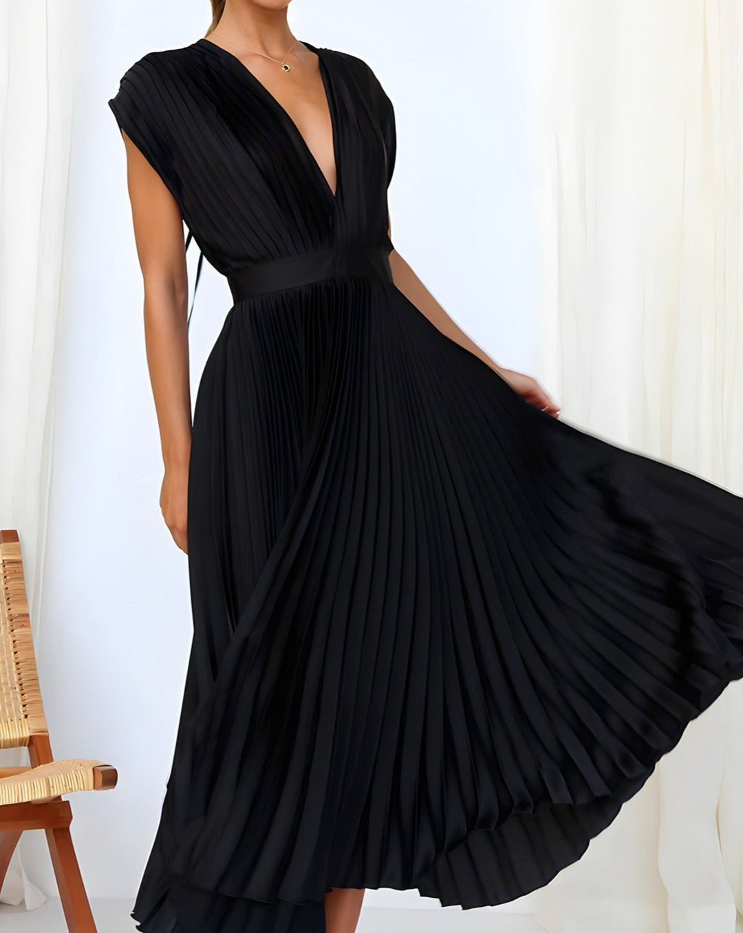 Elena - Sleeveless Pleated Midi Dress